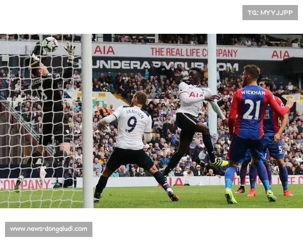 “欧冠淘汰赛抽签仪式举行，皇马拜仁潜在对决引豪门关注”